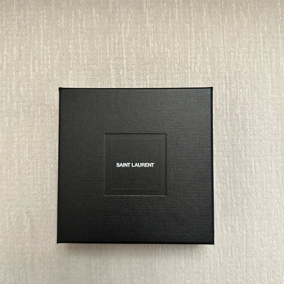 YSL Cardholder - Picture 4 of 4